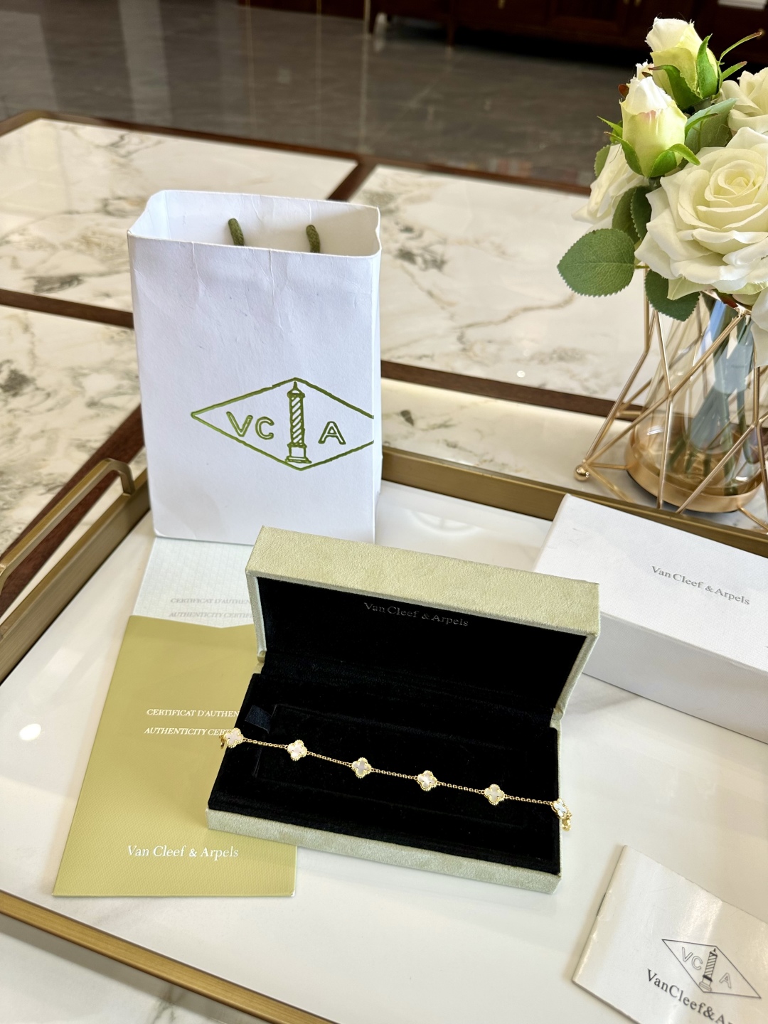 VAN CLEEF ARPELS jewelry model 110